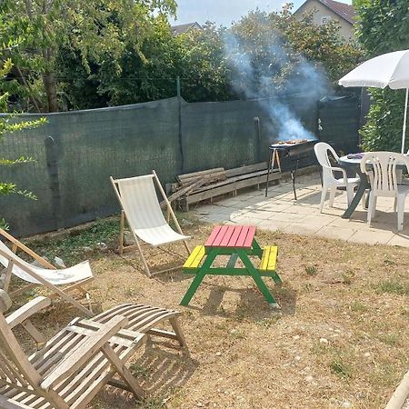 Plaisir Des Pres - Appartement T3, Jardin, Parking Chaponost Exterior foto